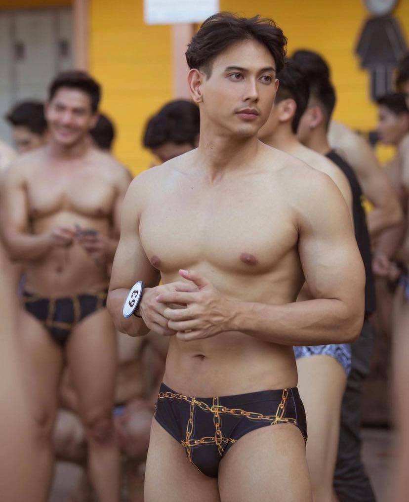 ถอดโชว์เรือนร่าง 2721
