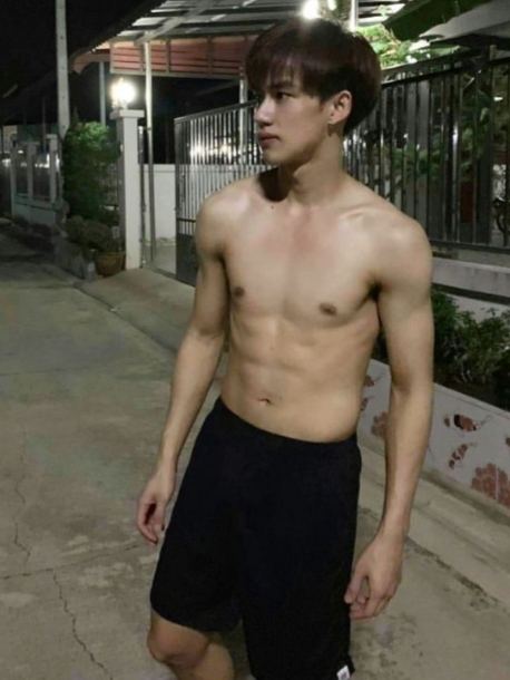 โอ๊ต.ภาสกร(ยังก์เวอร์จิ้น)