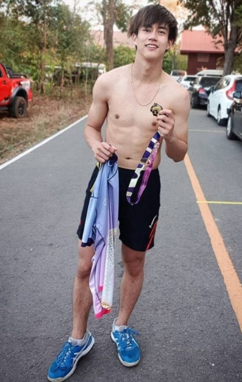โอ๊ต.ภาสกร(ยังก์เวอร์จิ้น)