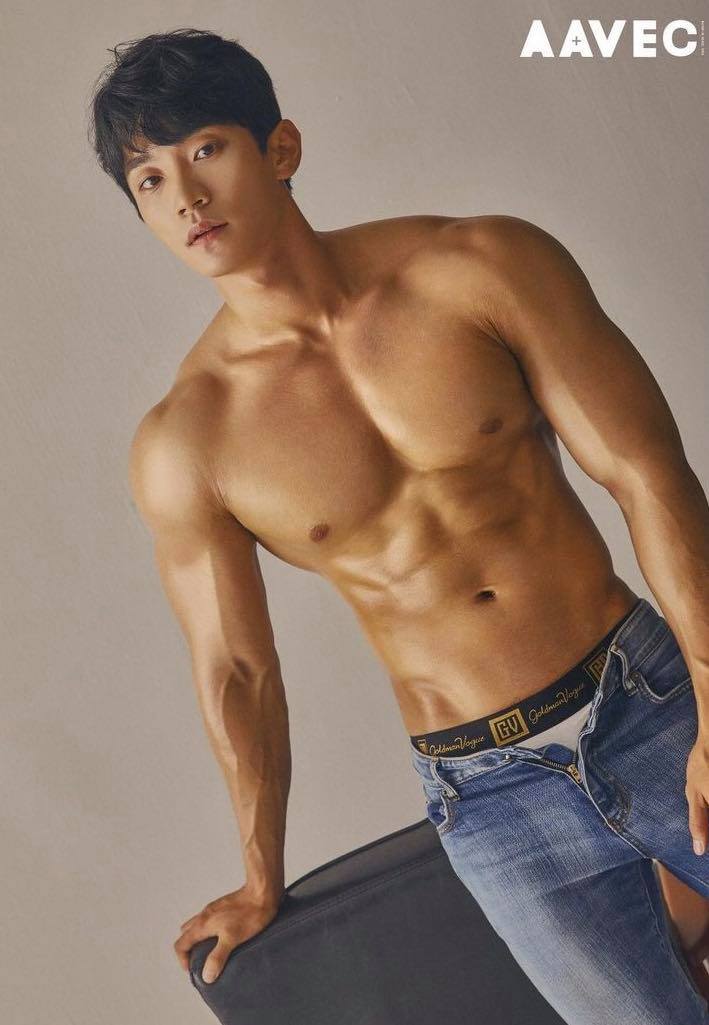 ถอดโชว์เรือนร่าง 2723