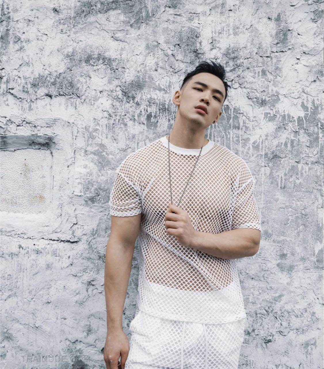 หนุ่มหล่อขึ้นปก 1028.5