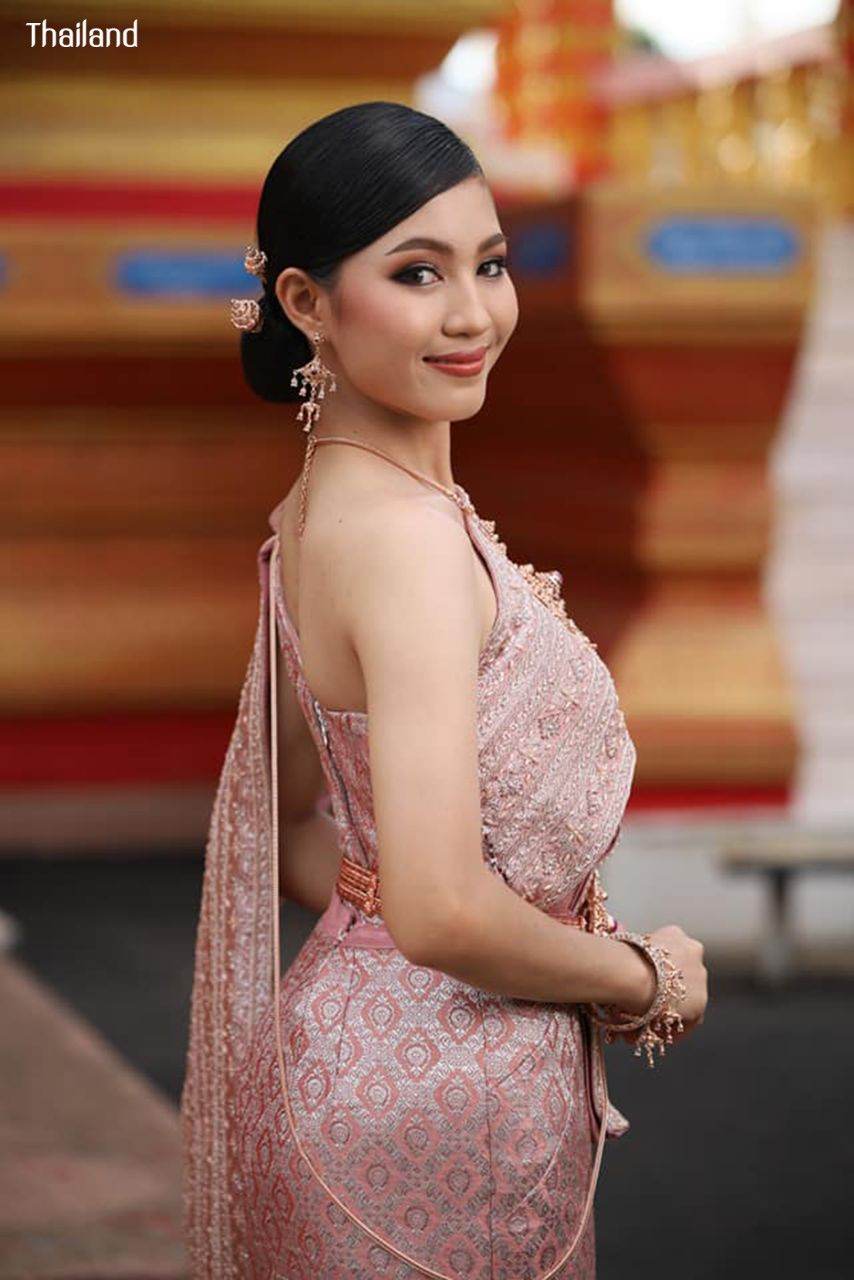 Thai Chakri Dress: ชุดไทยจักรี | THAILAND 🇹🇭