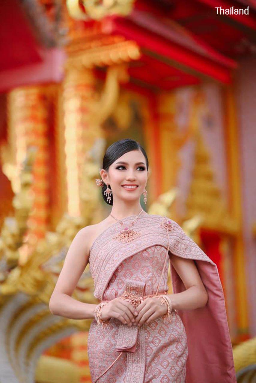 Thai Chakri Dress: ชุดไทยจักรี | THAILAND 🇹🇭