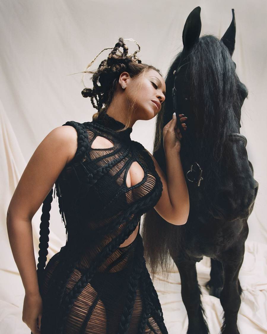 Beyonc&eacute; @ Harper&rsquo;s Bazaar US September 2021