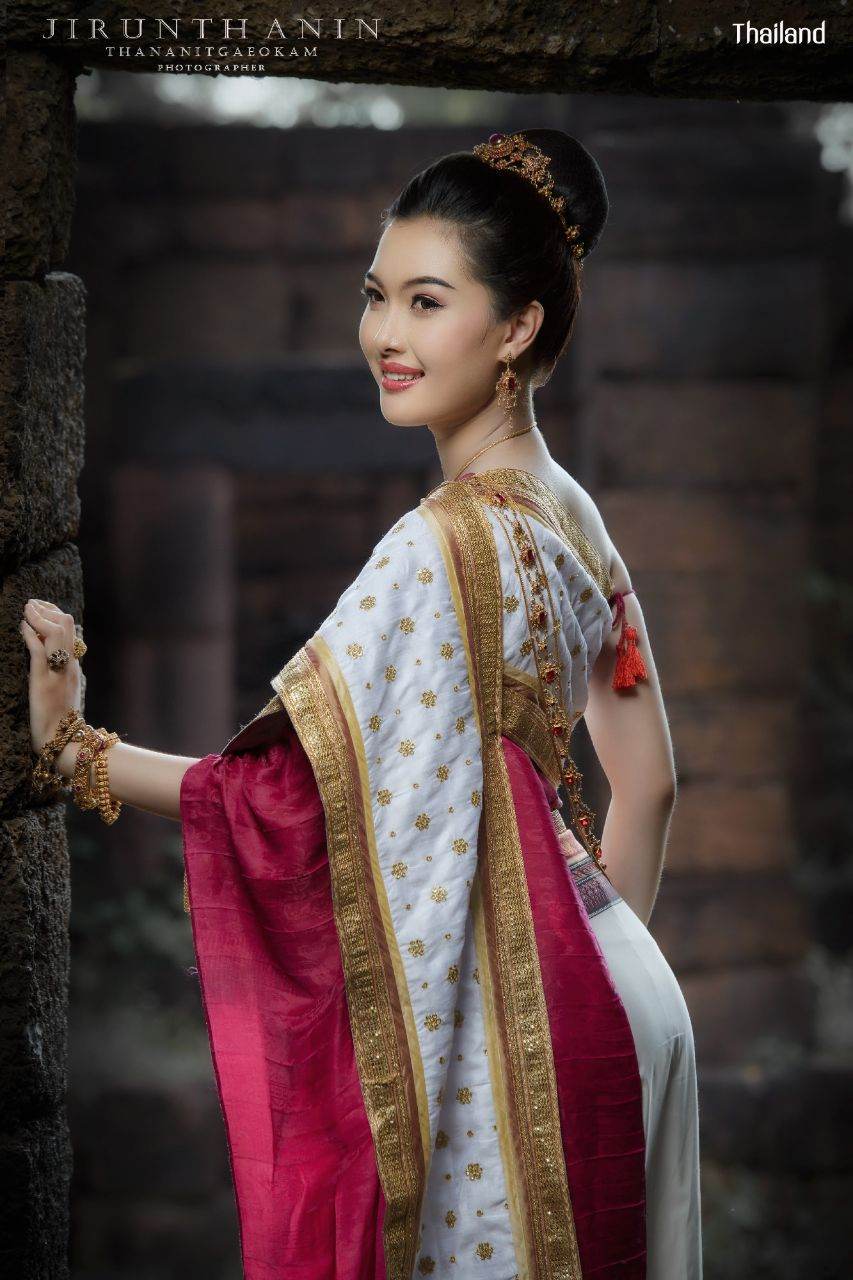 Thai wedding dress: The national costume of Thailand | THAILAND 🇹🇭