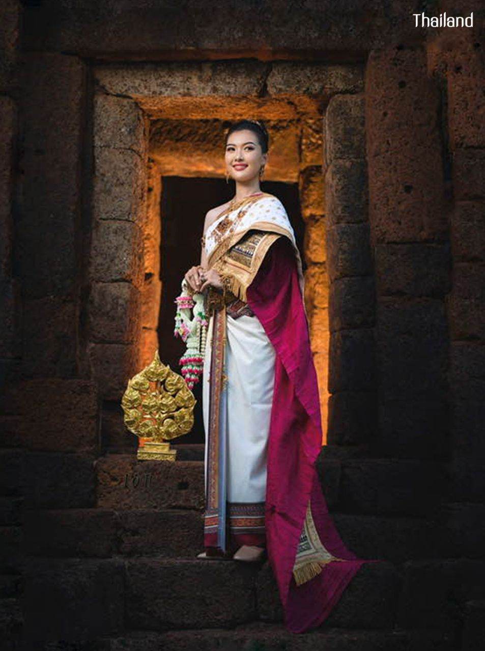 Thai wedding dress: The national costume of Thailand | THAILAND 🇹🇭
