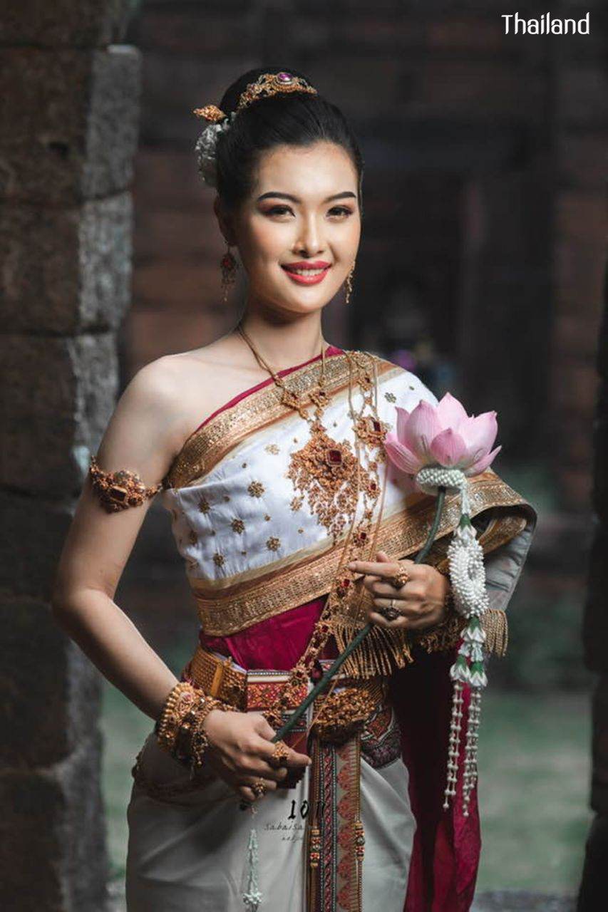 Thai wedding dress: The national costume of Thailand | THAILAND 🇹🇭