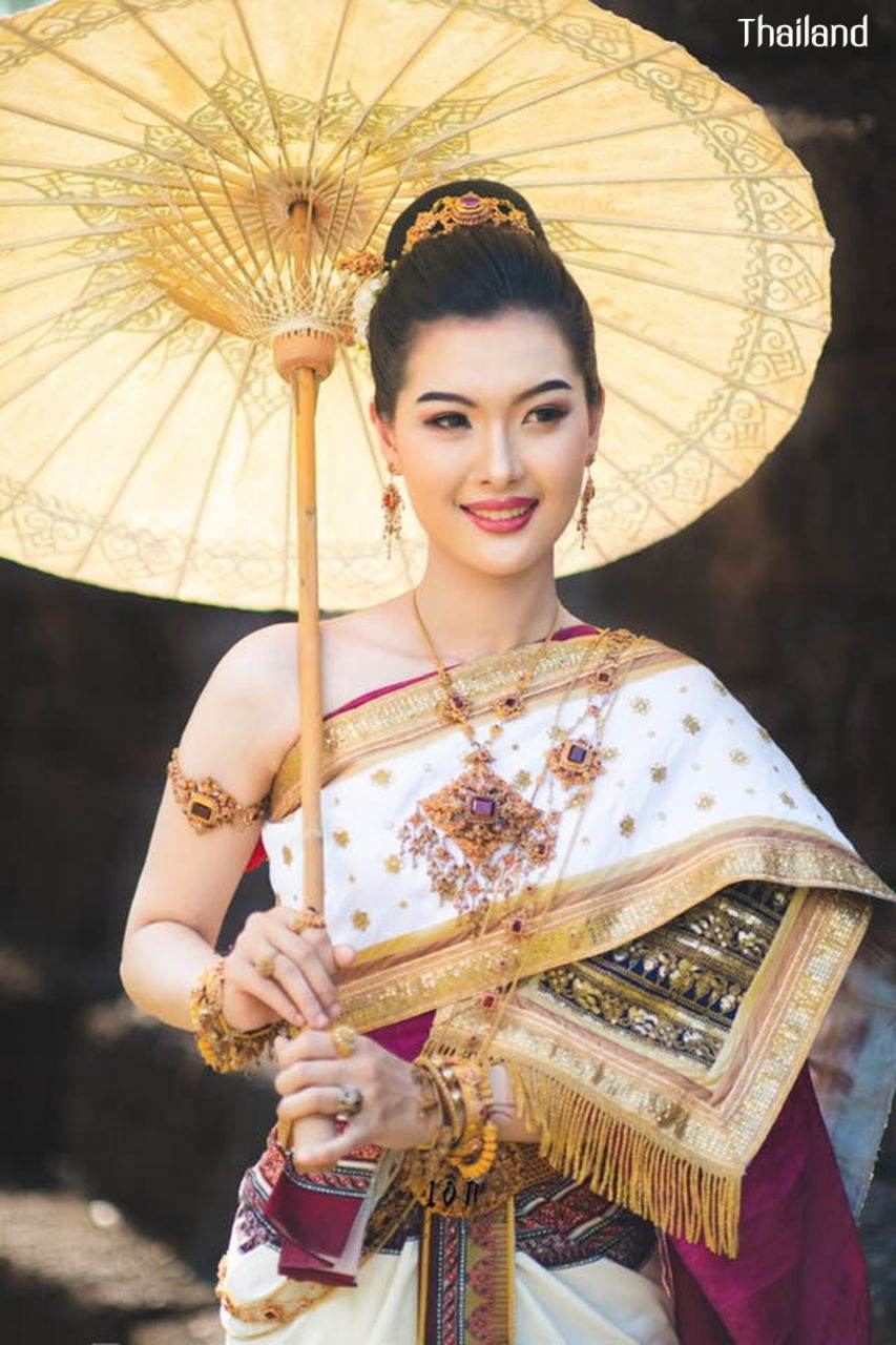 Thai wedding dress: The national costume of Thailand | THAILAND 🇹🇭