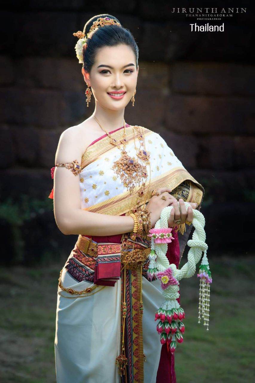 Thai wedding dress: The national costume of Thailand | THAILAND 🇹🇭
