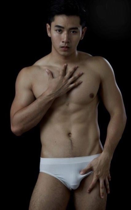 เปลือย:อิคคิว ณัฐวัตร