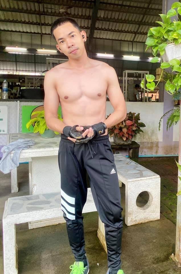 ถอดโชว์เรือนร่าง 2730