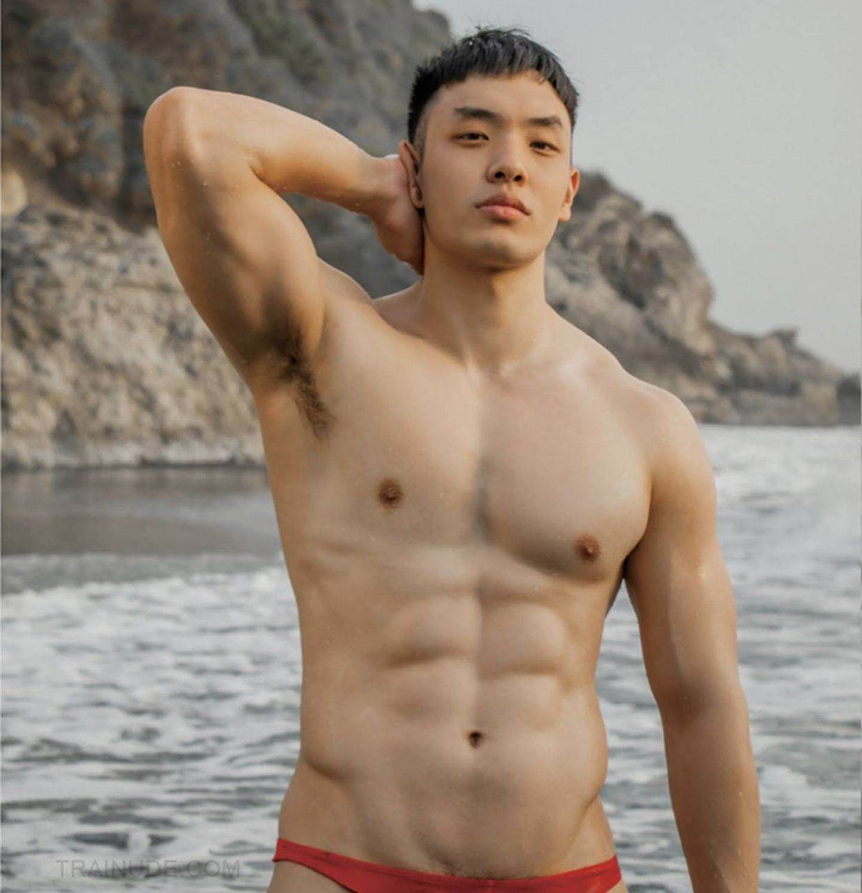 หนุ่มหล่อขึ้นปก 1027.8