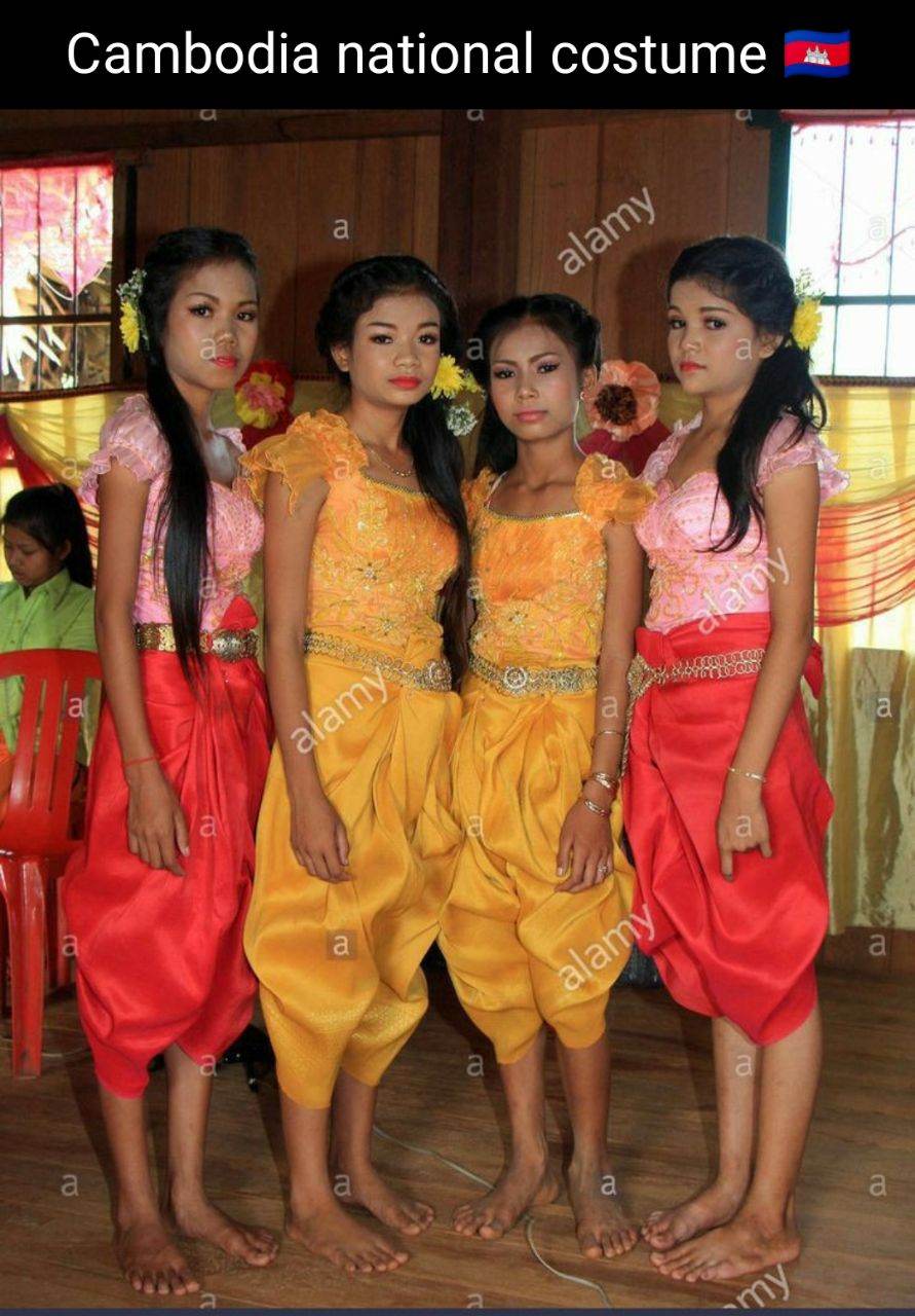 Cambodia national costume:ð°ðāļāļļāļāļāļĢāļ°āļāļģāļāļēāļāļīāļāļąāļĄāļāļđāļāļē:Sampot: cambodia wedding dress:Traditional cambodian dress