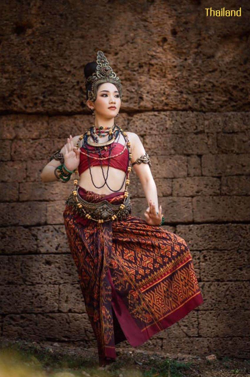 ทวารวดี -The Ancient Outfit of Dvaravati Era | THAILAND 🇹🇭