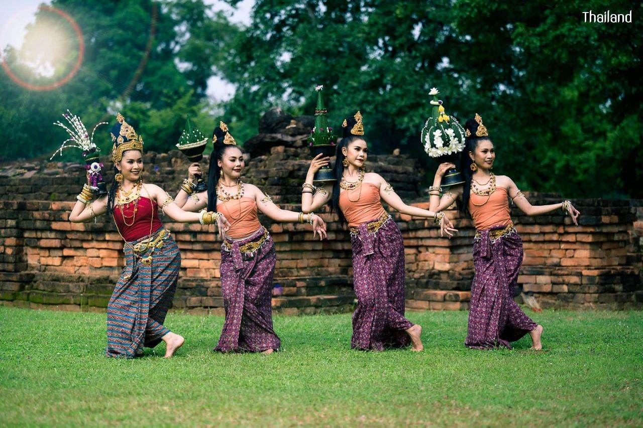 ทวารวดี -The Ancient Outfit of Dvaravati Era | THAILAND 🇹🇭