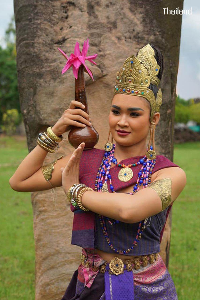 ทวารวดี -The Ancient Outfit of Dvaravati Era | THAILAND 🇹🇭