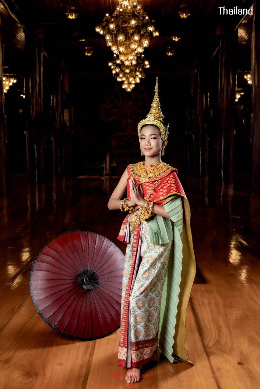 Thai royal dress in Ayutthaya kingdom | THAILAND 🇹🇭