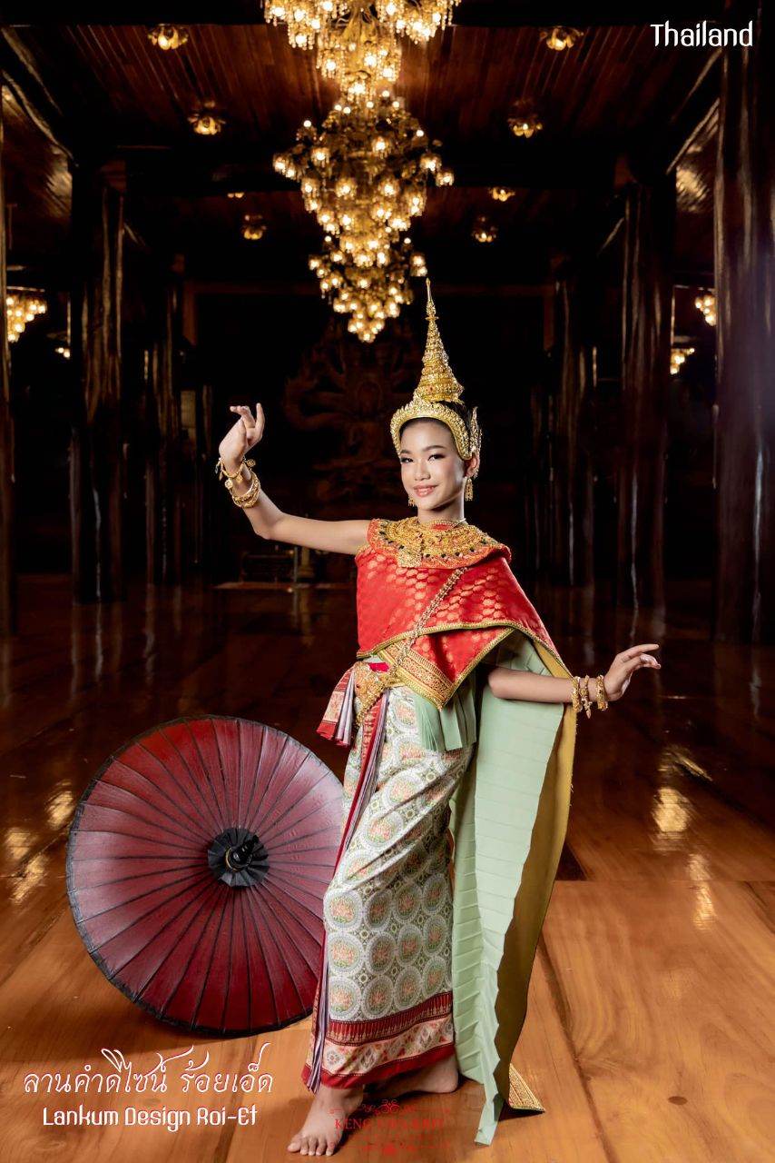 Thai royal dress in Ayutthaya kingdom | THAILAND 🇹🇭