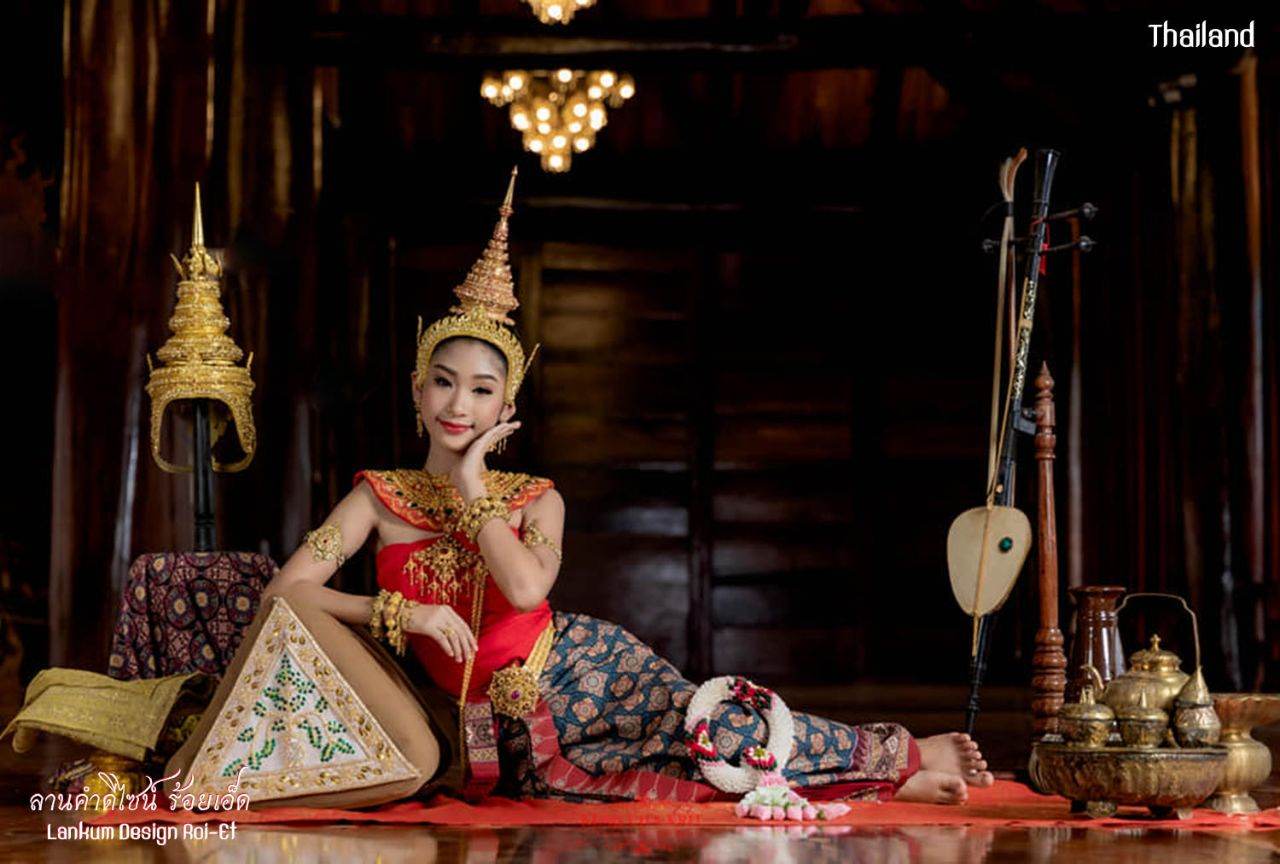 Thai royal dress in Ayutthaya kingdom | THAILAND 🇹🇭
