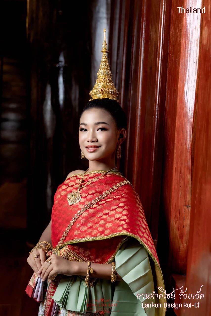 Thai royal dress in Ayutthaya kingdom | THAILAND 🇹🇭