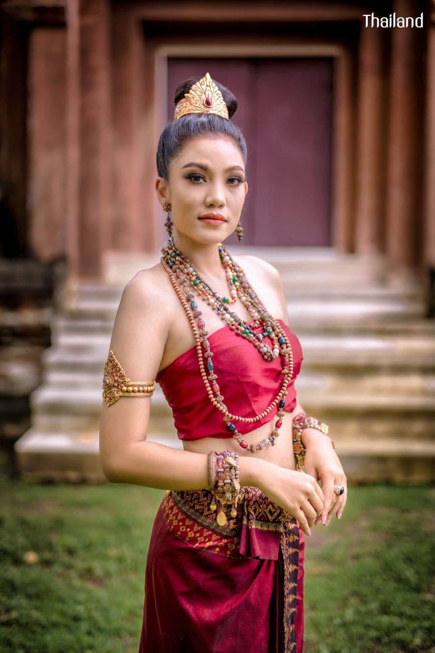 ทวารวดี ภาคอีสาน -The outfit of Dvaravati Era in Northeastern Thailand | THAILAND 🇹🇭