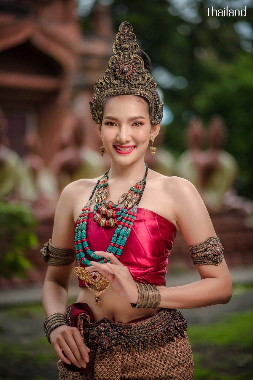 ทวารวดี ภาคอีสาน -The outfit of Dvaravati Era in Northeastern Thailand | THAILAND 🇹🇭