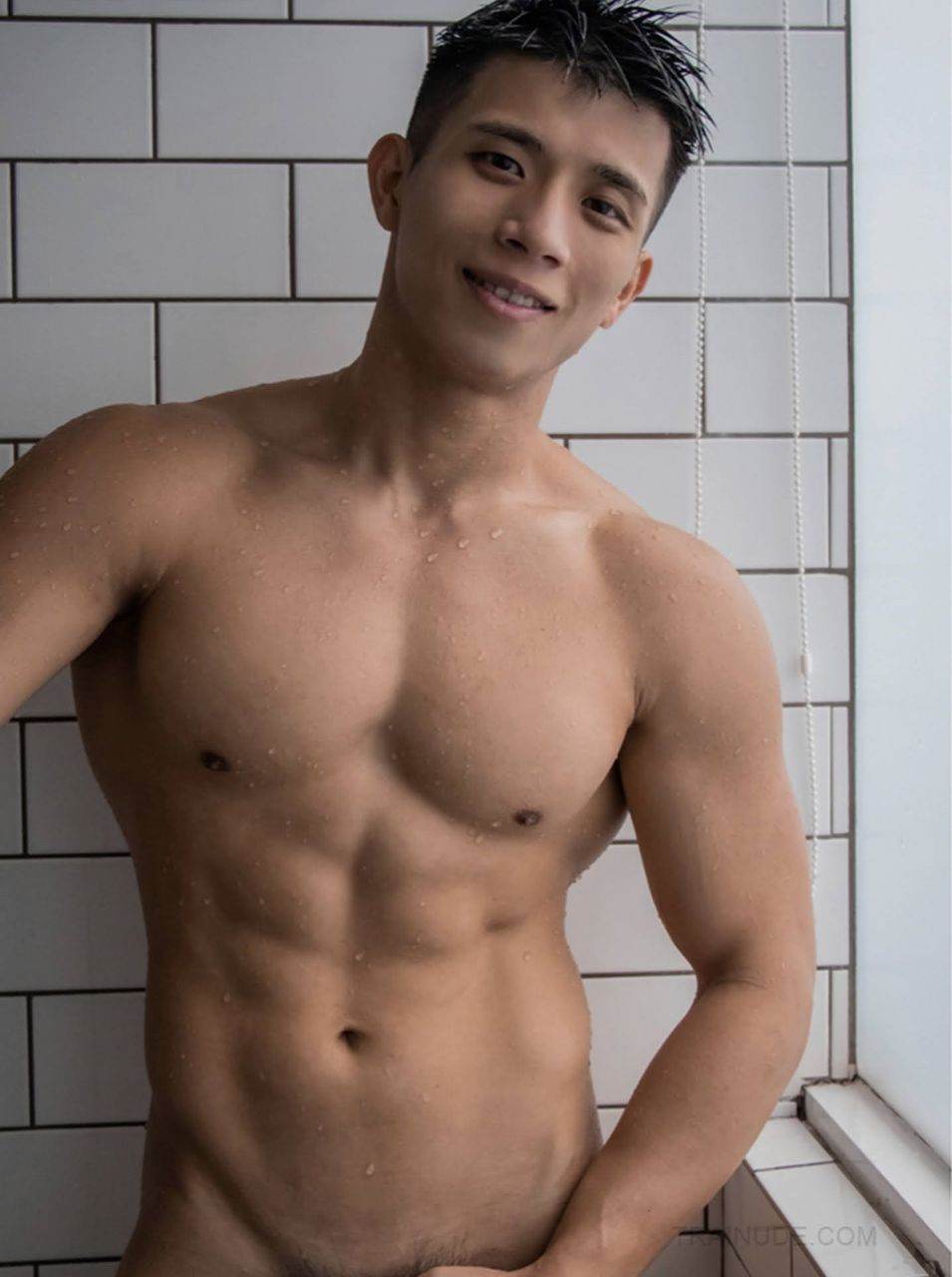 หนุ่มหล่อขึ้นปก 1027.11