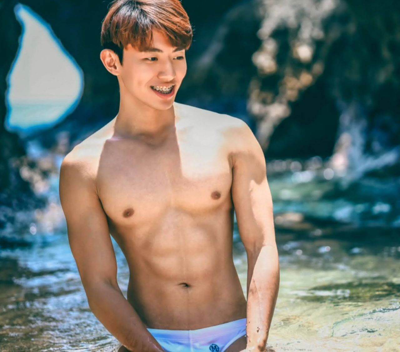 หนุ่มหล่อขึ้นปก 1033.3