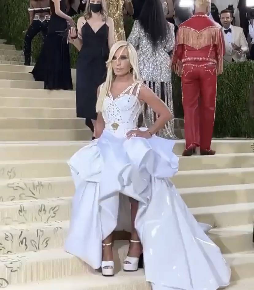 ส่องแฟชั่นพรมแดง Met Gala 2021 (2)