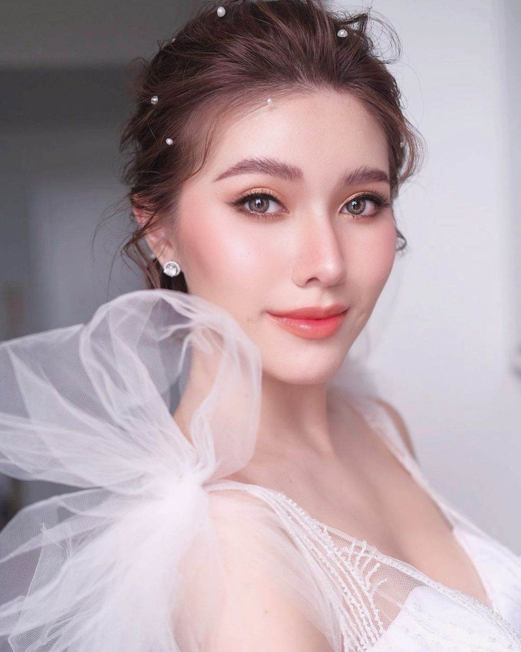 สายเอี๊ยม กีรติกา ภาพยนต์เรื่อง first love รักครั้งแรก