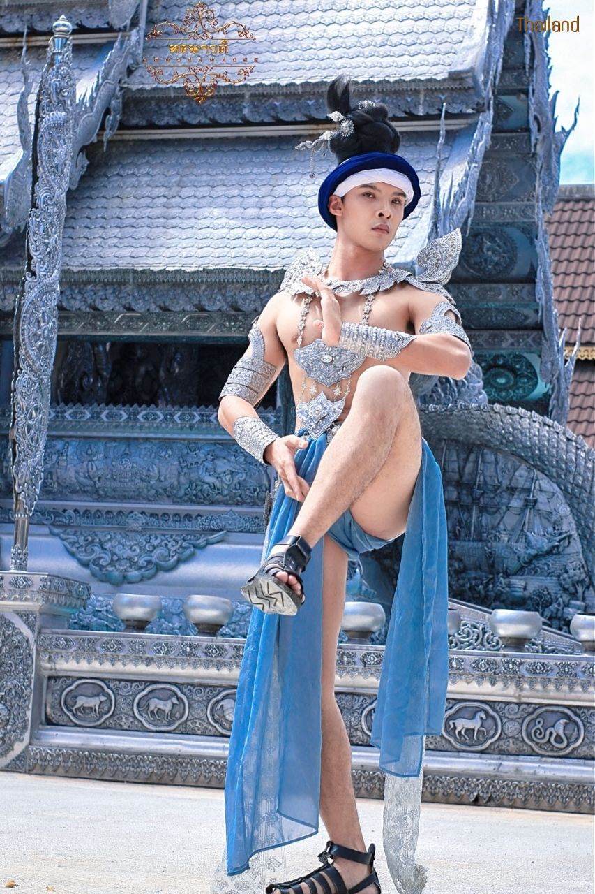 "Fon Jerng Dab" Lanna sword dance | THAILAND 🇹🇭