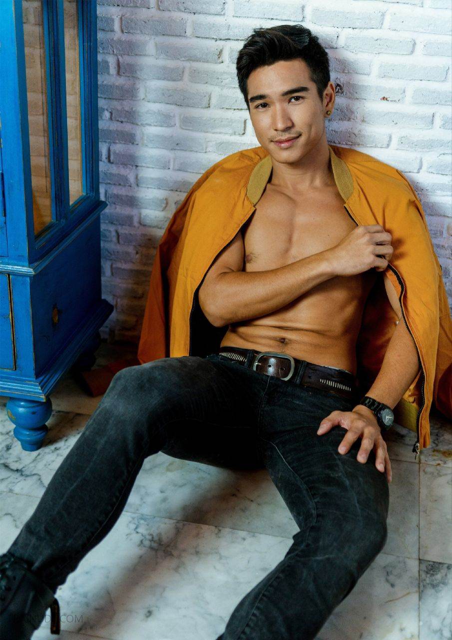 หล่อล่ำอยากกระหน่ำให้สาแก่ใจ