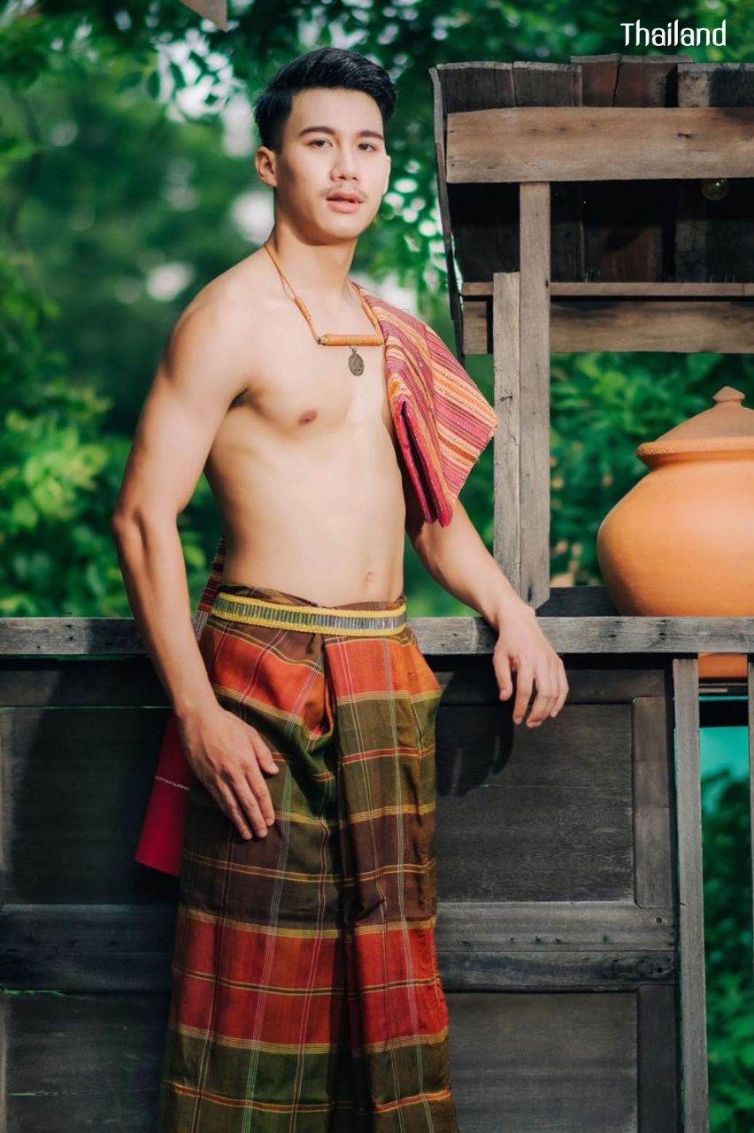 THAILAND 🇹🇭 | Isan traditional costume, บ่าวอีสาน