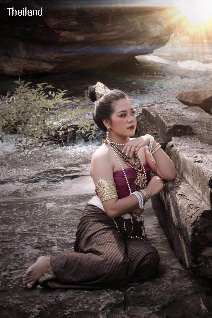 Dvaravati Era: สมัยทวารวดี อารยธรรมโบราณ | THAILAND 🇹🇭