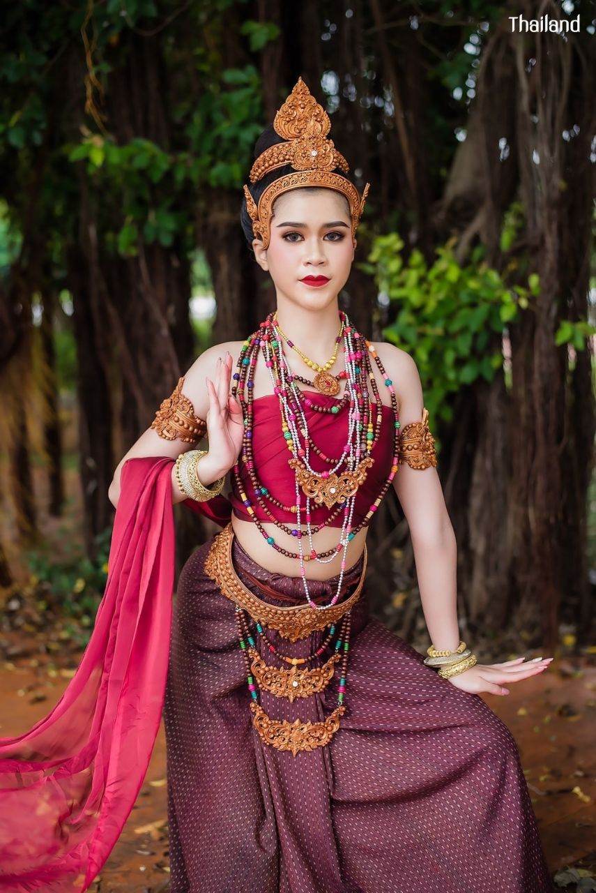 Dvaravati Era: สมัยทวารวดี อารยธรรมโบราณ | THAILAND 🇹🇭