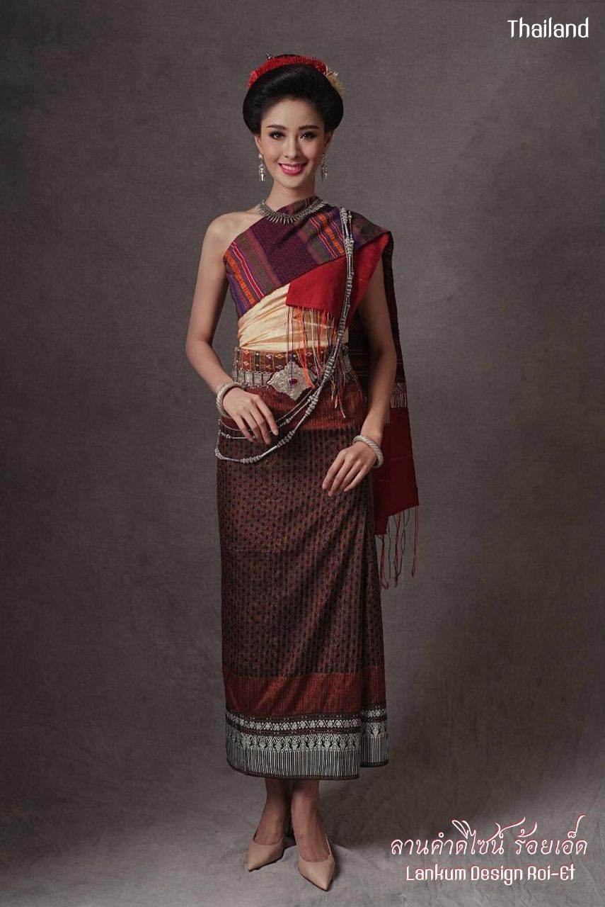 THAILAND 🇹🇭 | Isan traditional costume, ชุดอีสาน