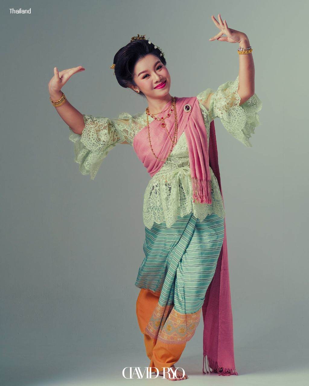 Thai dance | THAILAND 🇹🇭