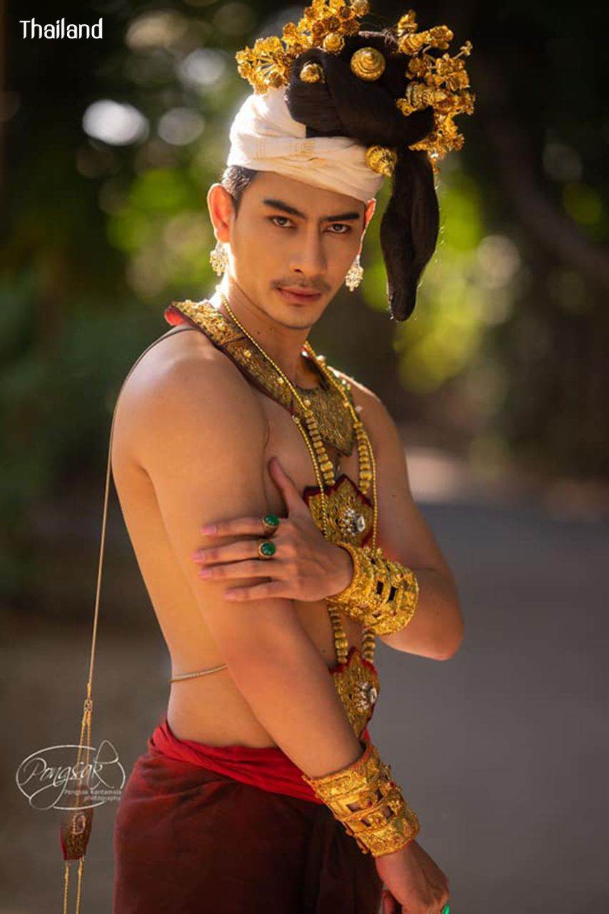 Thai Lanna dress in fantasy style | THAILAND 🇹🇭