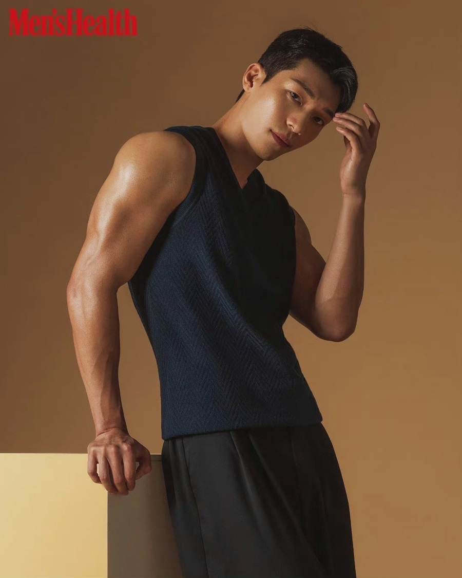 Wi Ha Joon @ Men’s Health Korea October 2021