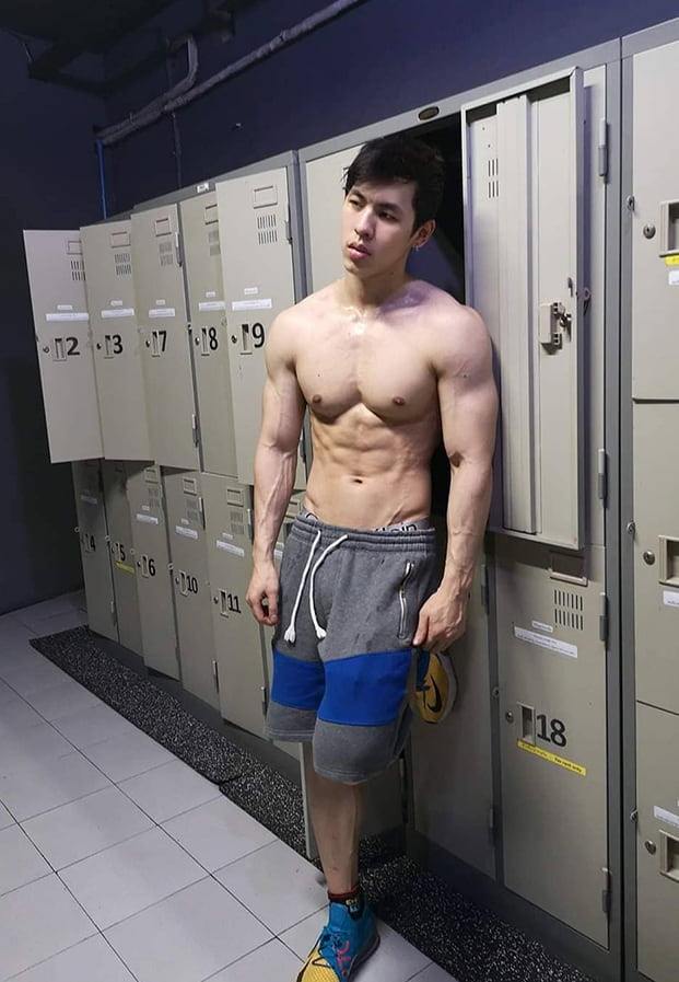 นายเดี่ยว ขอเสียวสักแป๊บ