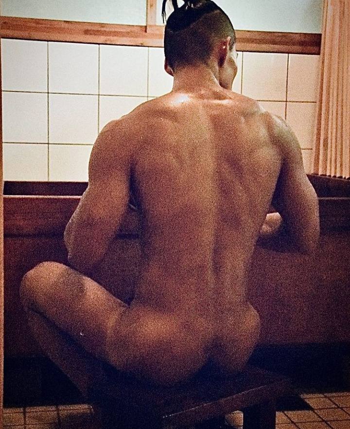 ดีต่อใจ#2043ผู้ชายอาบน้ำ