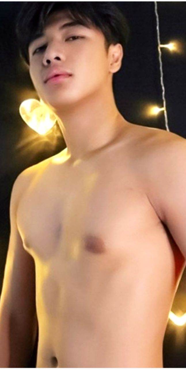 ทั้งใหญ่ทั้งยาวขาวเป็นลำ