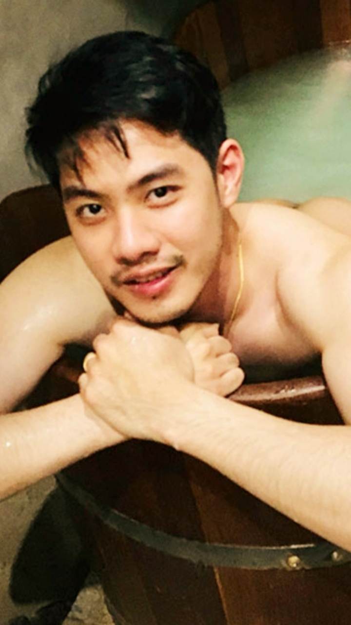 ทั้งใหญ่ทั้งยาวขาวเป็นลำ