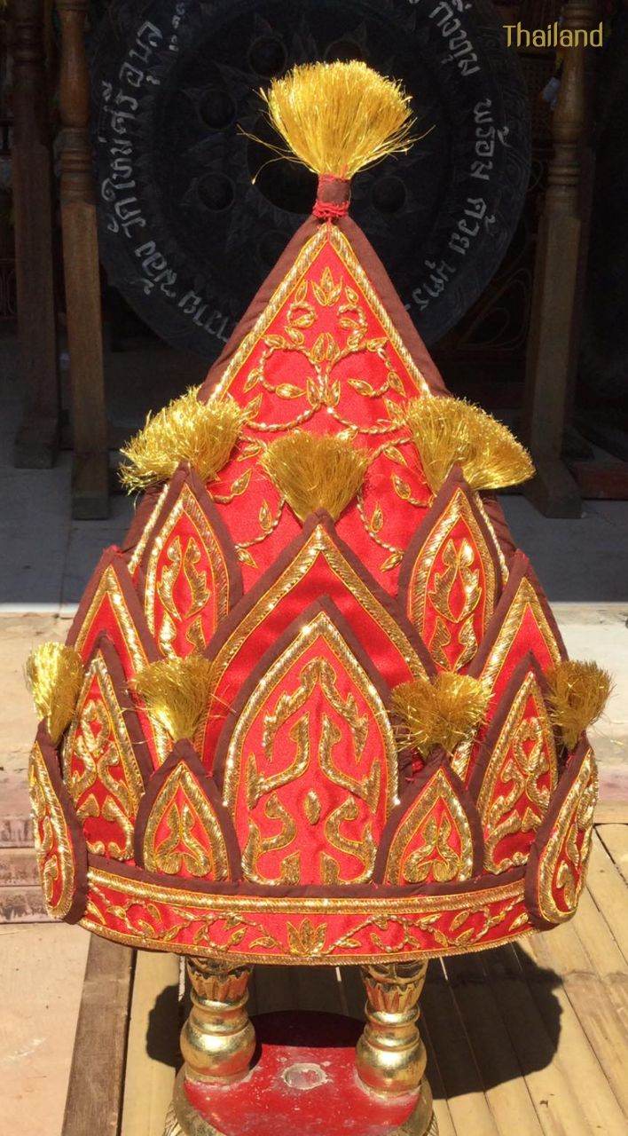 "หมวกกาบ" Muag Kab, Muag garb: I-san embroidery hat | THAILAND 🇹🇭