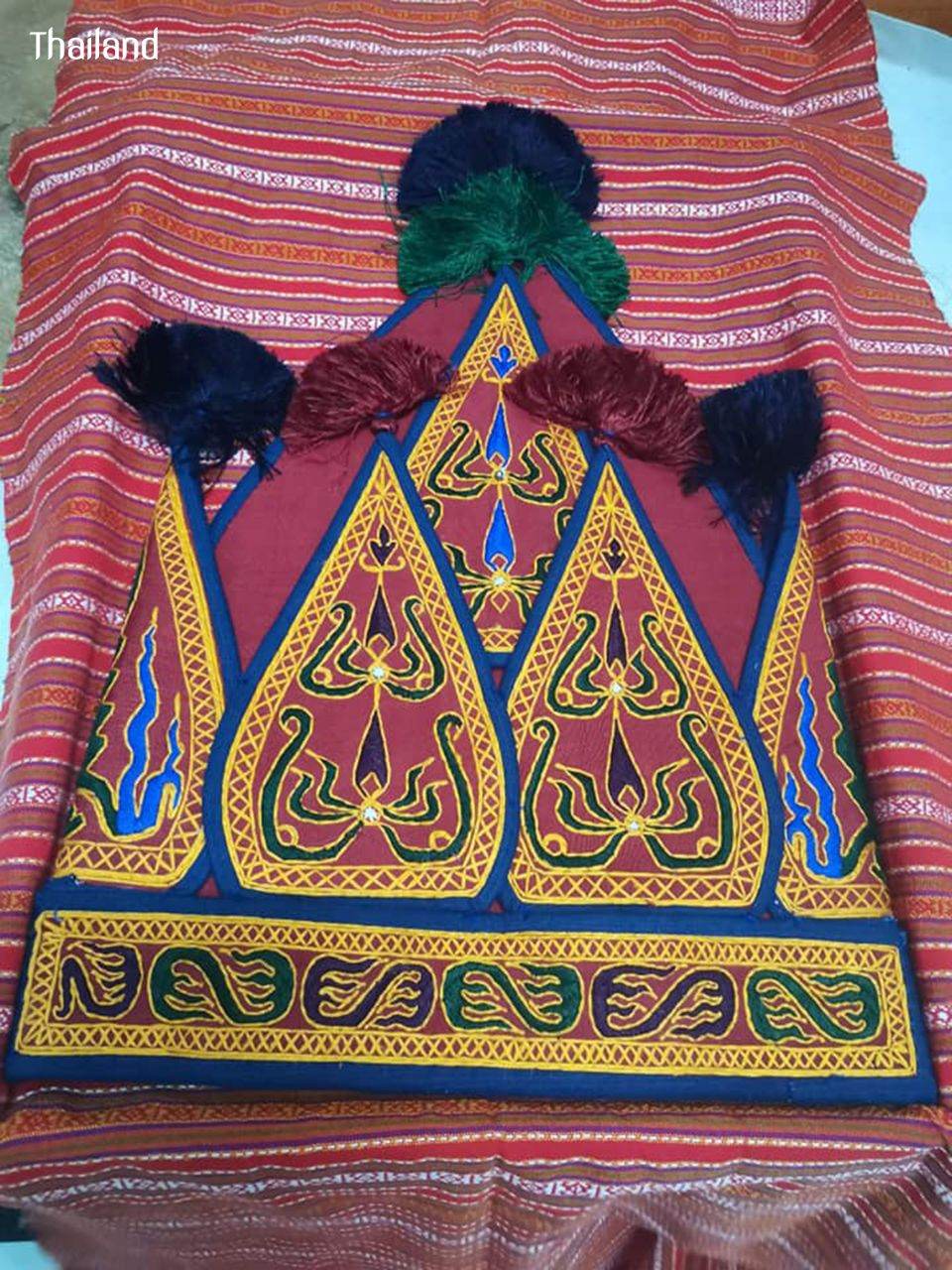 "หมวกกาบ" Muag Kab, Muag garb: I-san embroidery hat | THAILAND 🇹🇭