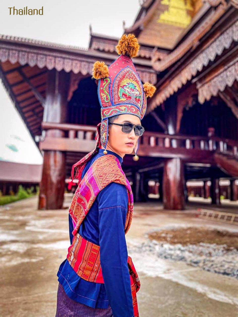 "หมวกกาบ" Muag Kab, Muag garb: I-san embroidery hat | THAILAND 🇹🇭