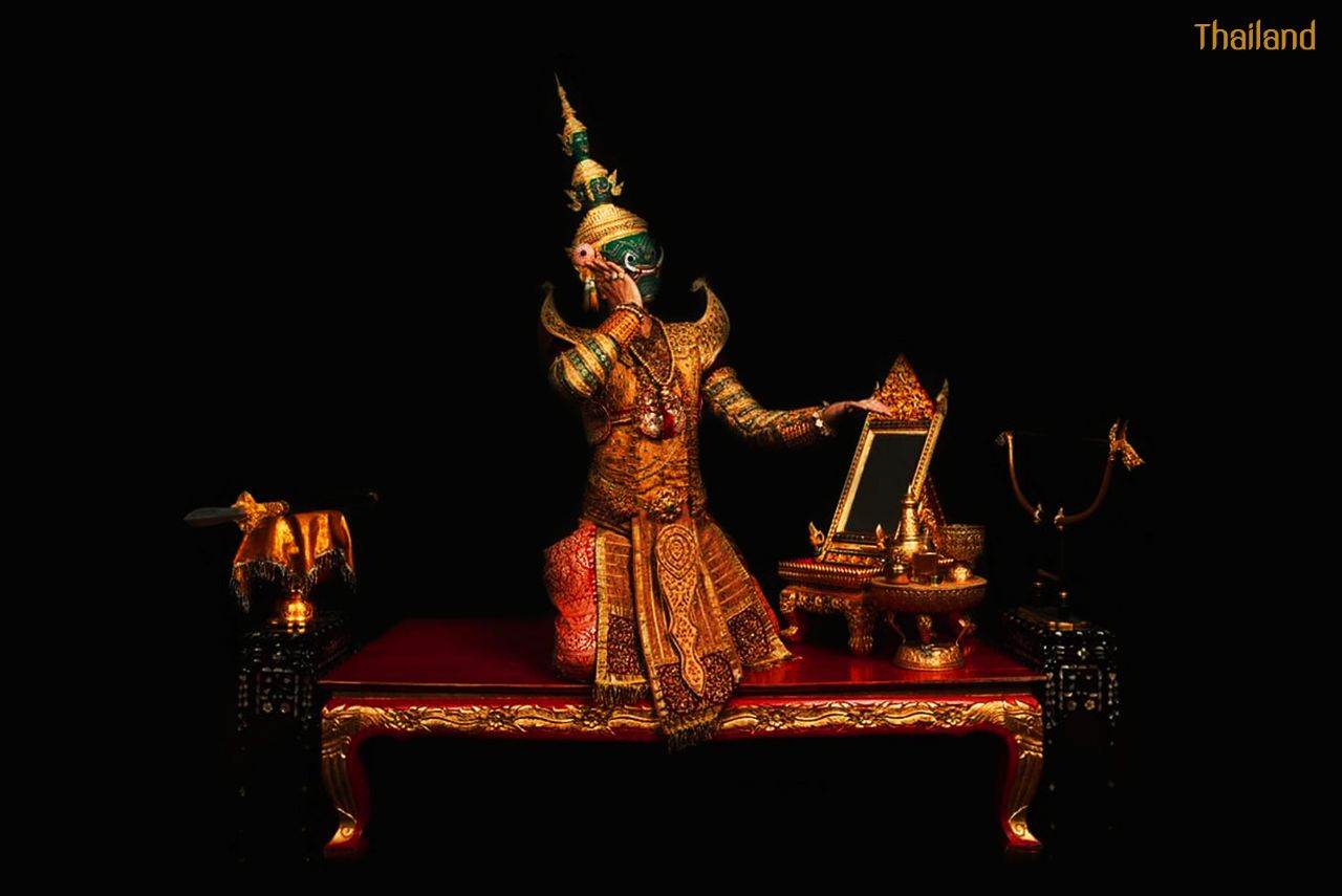 “รำลงสรงโทนท้าวกรุงพาณ” Khon masked dance drama in Thailand | THAILAND 🇹🇭