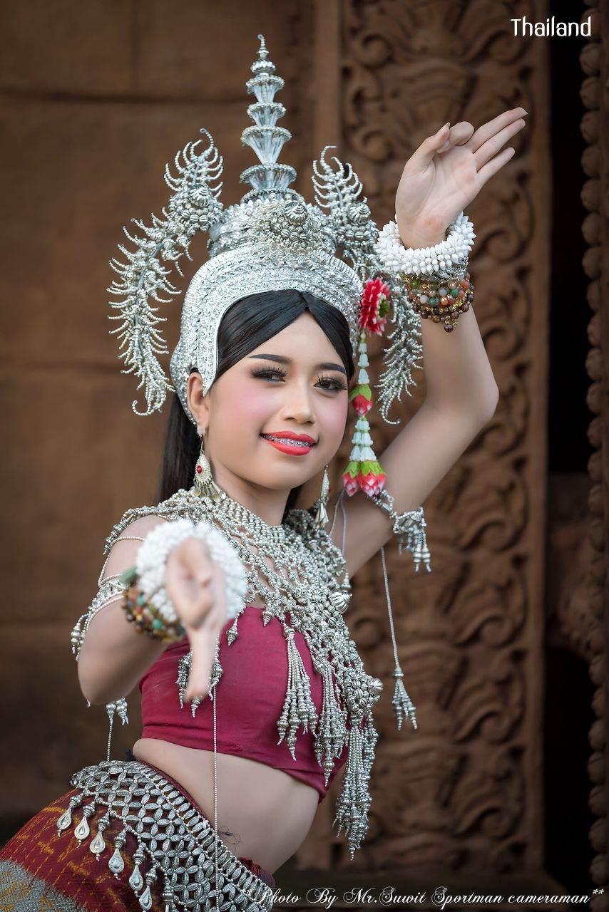 The Beautiful of Thai Apsara performance | THAILAND 🇹🇭