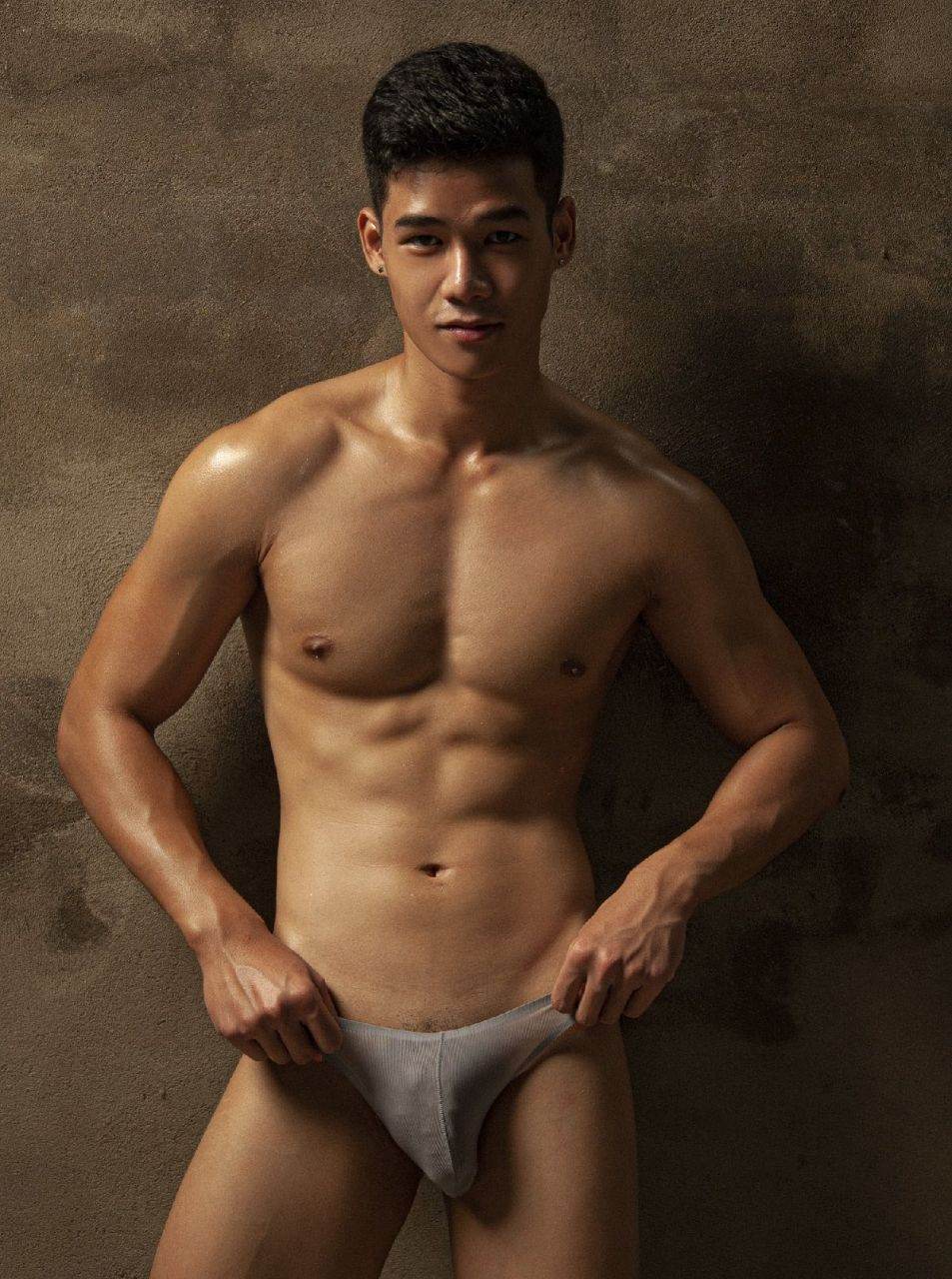 ตาลายผู้ชายเป้าฉ่ำ 4