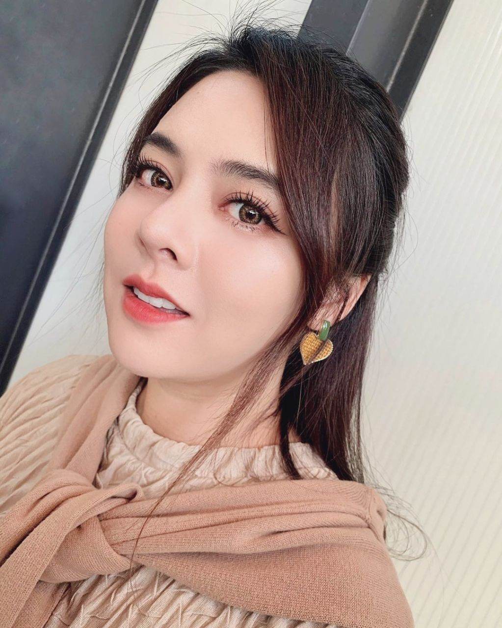 เฟิร์น พัสกร เรื่อง รวมพลคนแจ๋ว